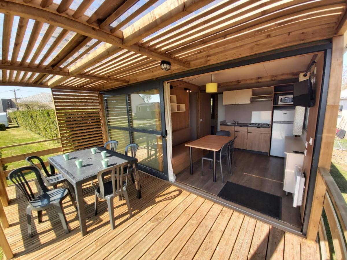 Camping Sainte Mere Eglise 外观 照片