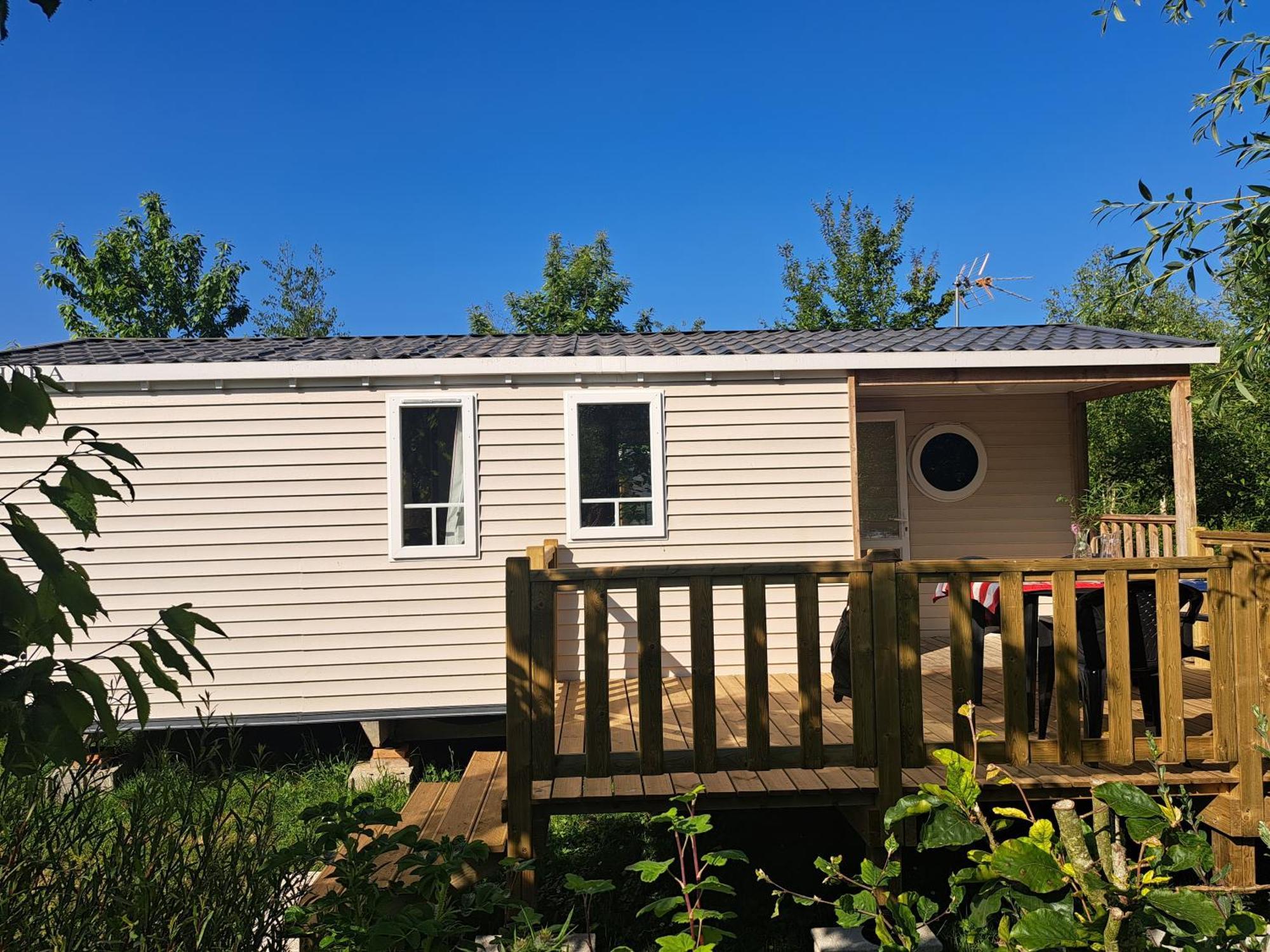 Camping Sainte Mere Eglise 外观 照片