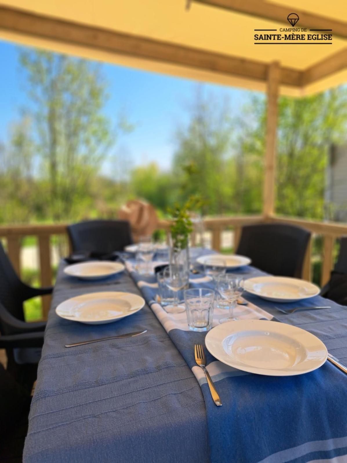Camping Sainte Mere Eglise 外观 照片