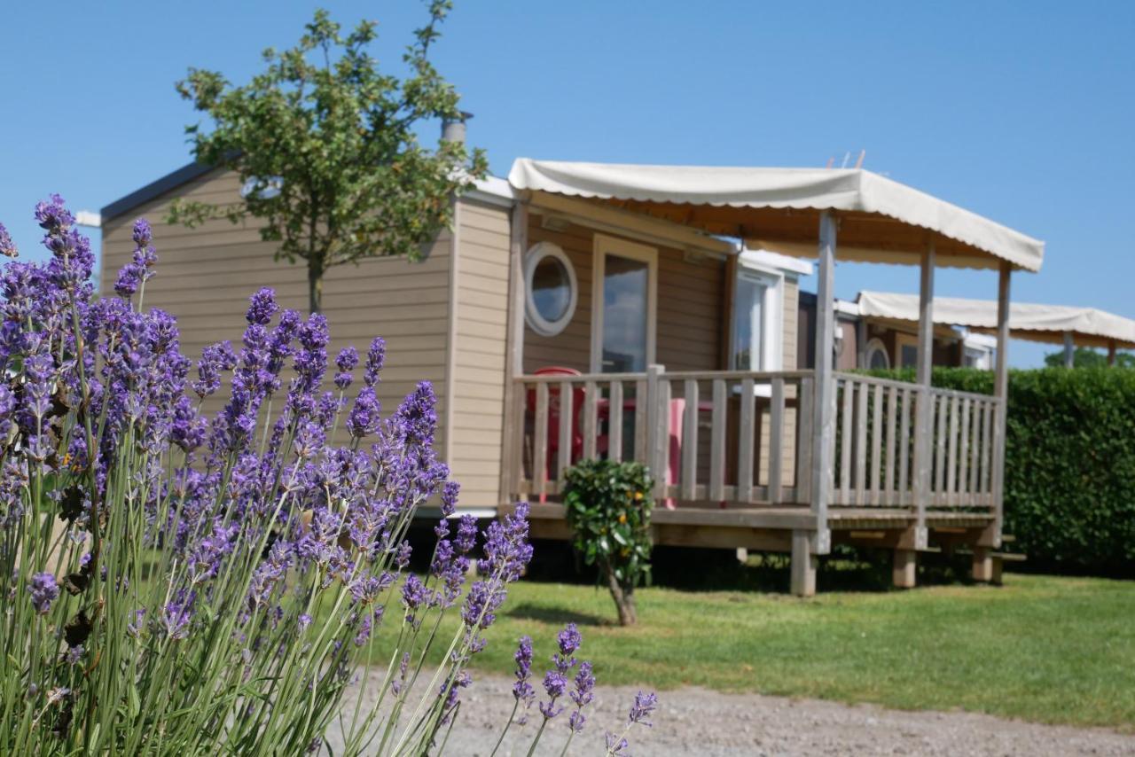 Camping Sainte Mere Eglise 外观 照片
